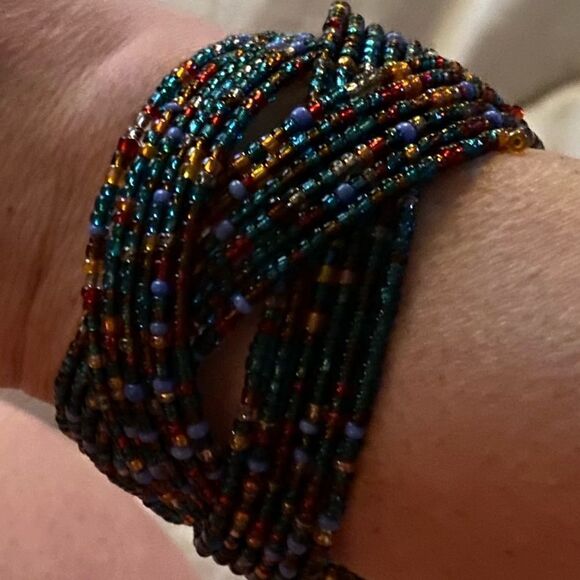 Gorgeous Multicolored Glass Bead Bracelet - Picture 2 of 8